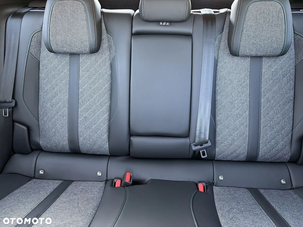 Peugeot 408 1.2 PureTech Allure Pack S&S EAT8 - 15