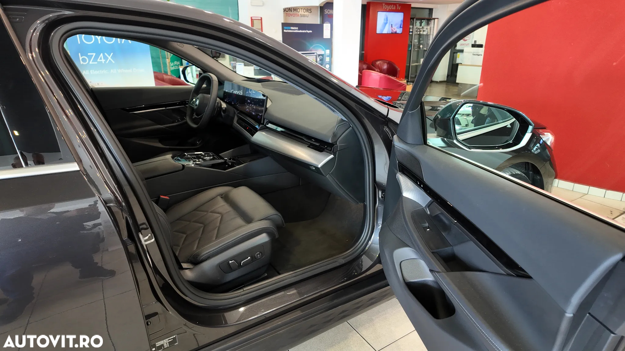 BMW Seria 5 520d xDrive AT MHEV - 14