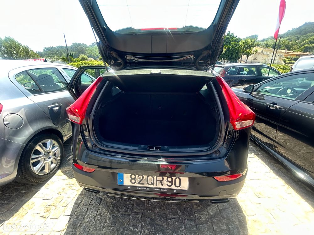 Volvo V40 2.0 D2 Volvo Ocean Race - 8