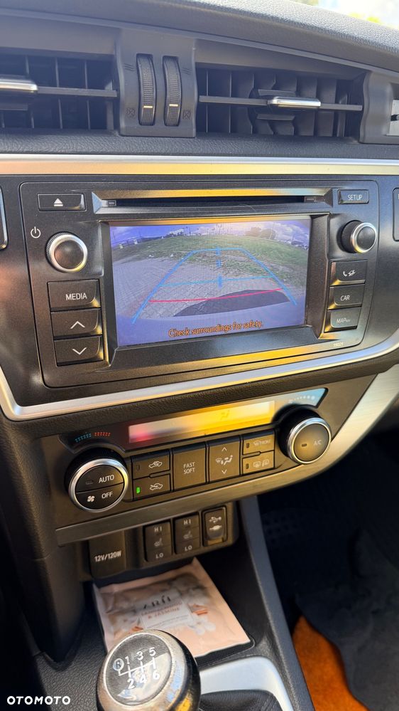 Toyota Auris 2.0 D-4D Prestige - 7