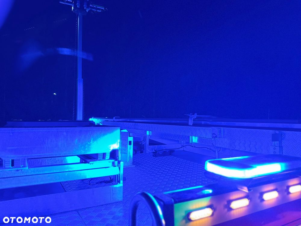 MAN Straż pożarna pojazd pożarniczy wóz strażacki MAN L80 GBA średni terenowy- uterenowiony 4x4 CNBOP 3000l wody wyciągarka mechaniczna reduktor blokady przedniego i tylnego mostu, maszt oświetleniowy - 23