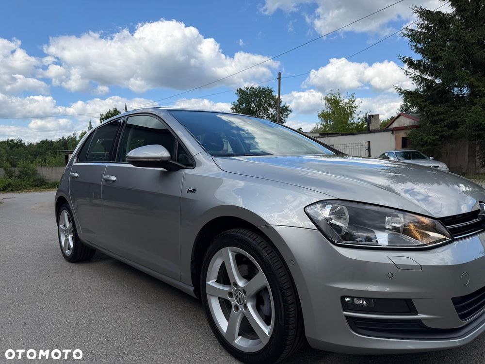 Volkswagen Golf 1.2 TSI BlueMotion Technology Comfortline - 2