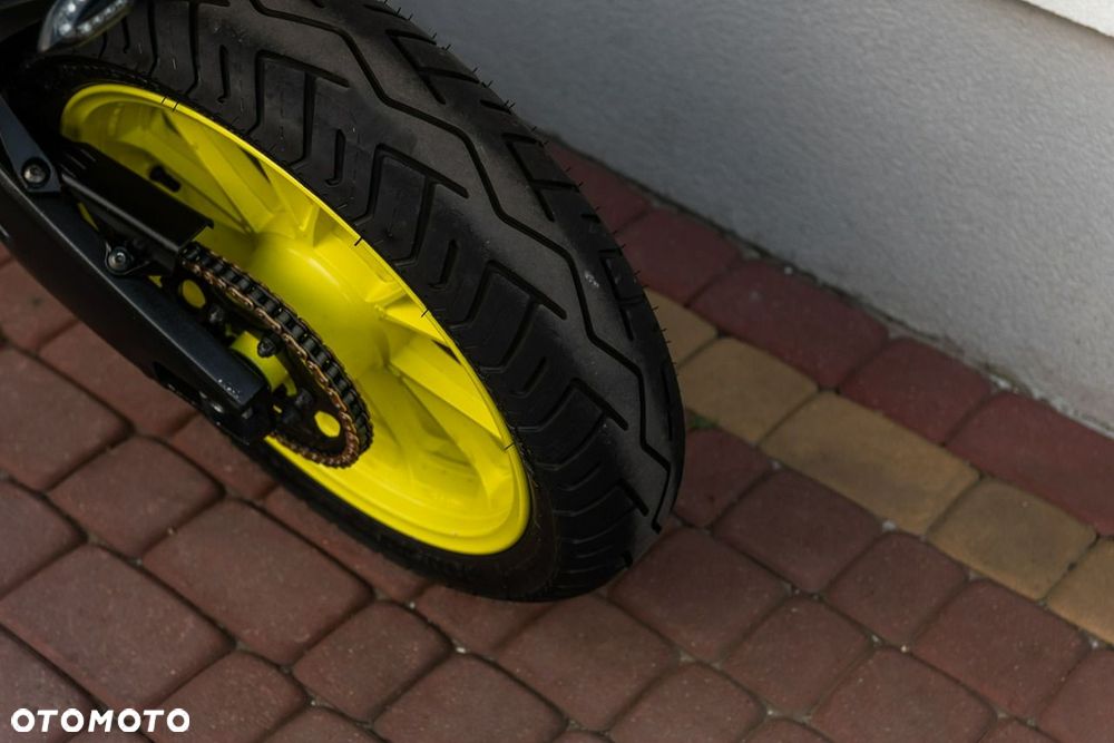 Yamaha MT - 10