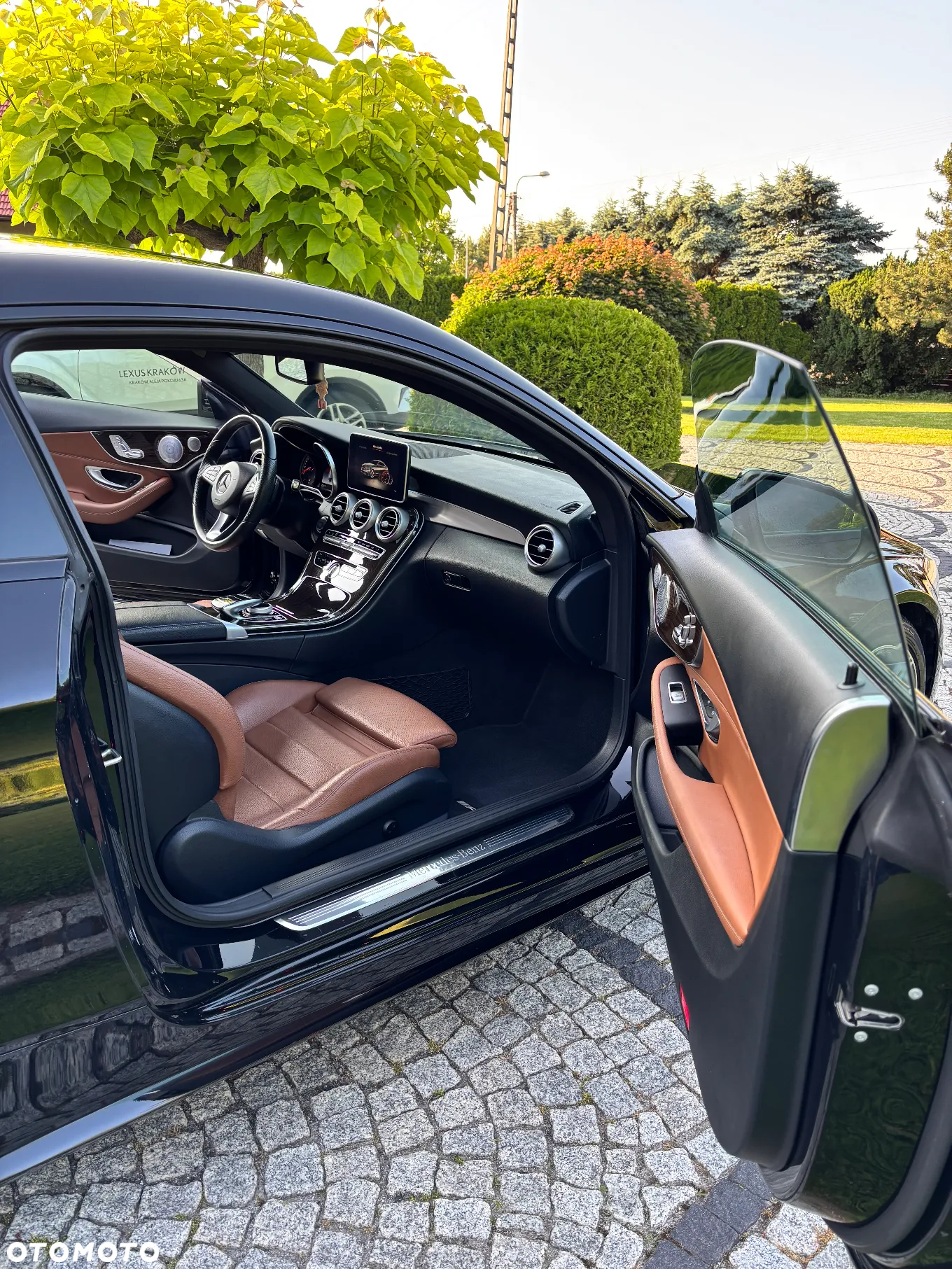 Mercedes-Benz Klasa C 300 Coupe 9G-TRONIC AMG Line - 11