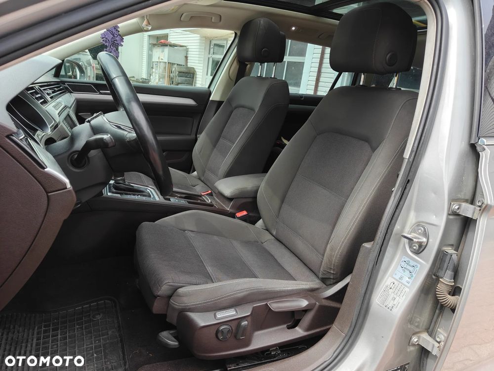Volkswagen Passat - 7