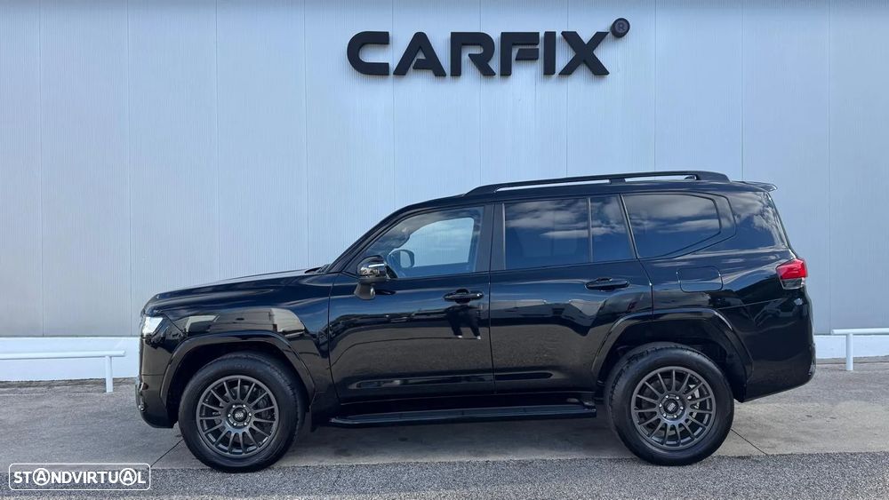 Toyota Land Cruiser LC 300 70th Anniversary - 1