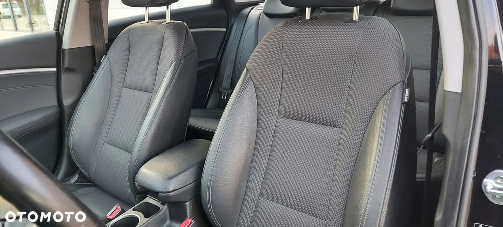 Hyundai i30 1.6 CRDi Premium - 18