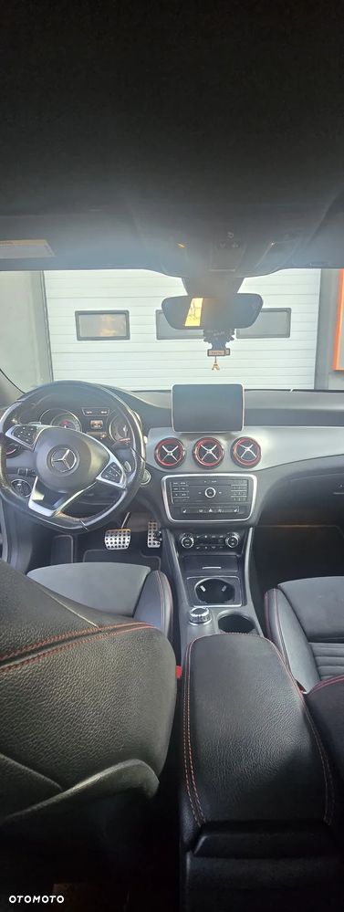 Mercedes-Benz CLA ver-250-4matic-7g--dct-sport - 11