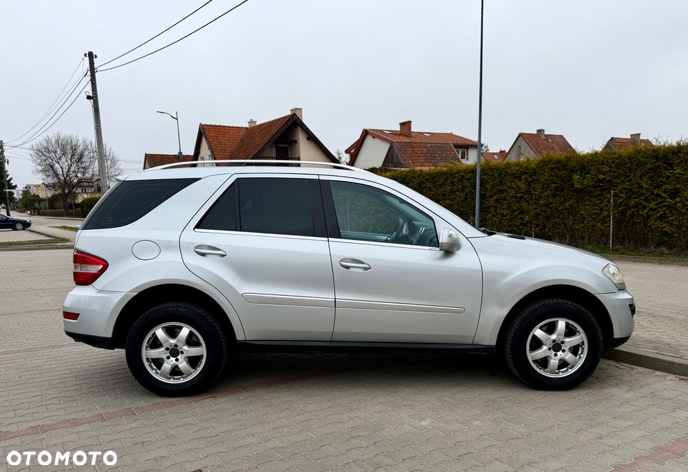 Mercedes-Benz ML - 15