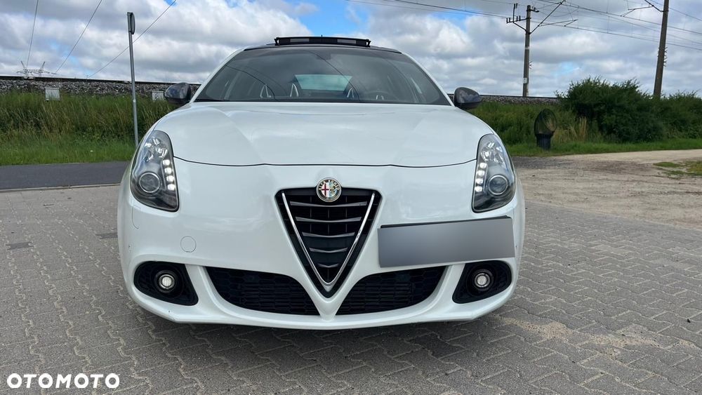 Alfa Romeo Giulietta 1750 TBi QV TCT - 9