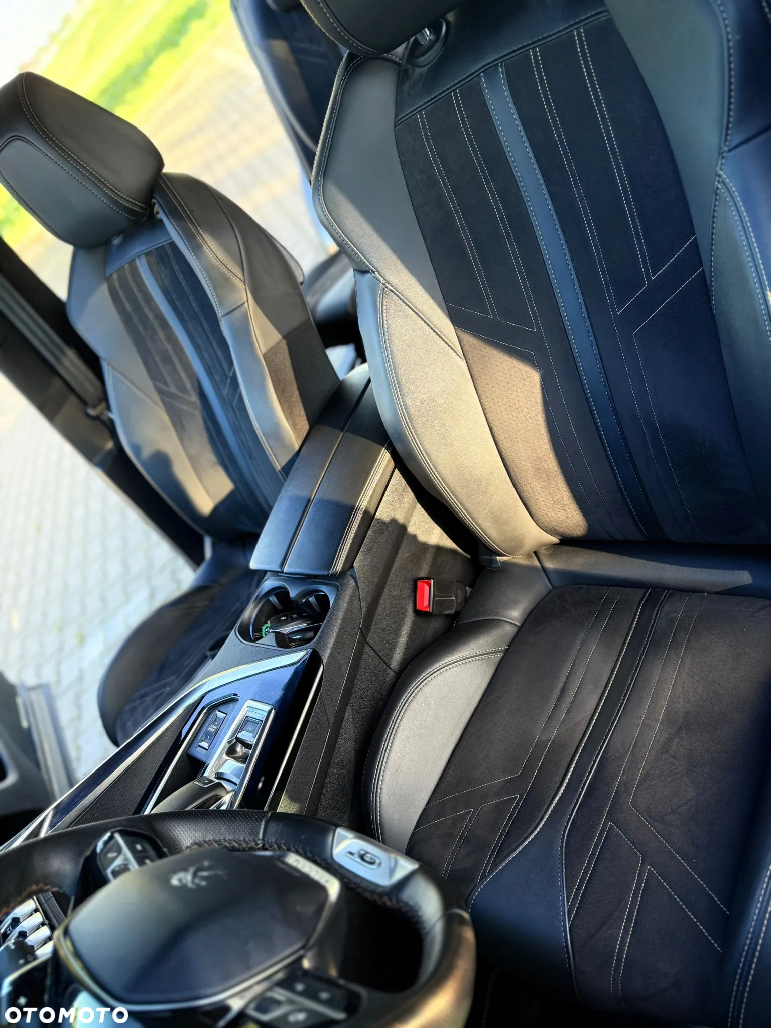 Peugeot 5008 BlueHDI 130 EAT8 GT - 24
