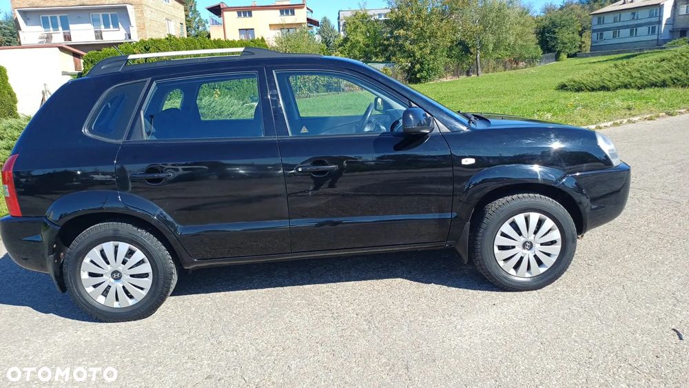 Hyundai Tucson 2.0 Comfort 2WD - 31