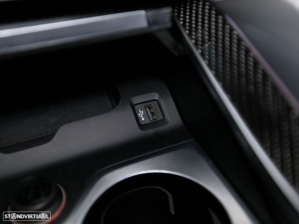 BMW X6 M50i Pack 50 anos - 33