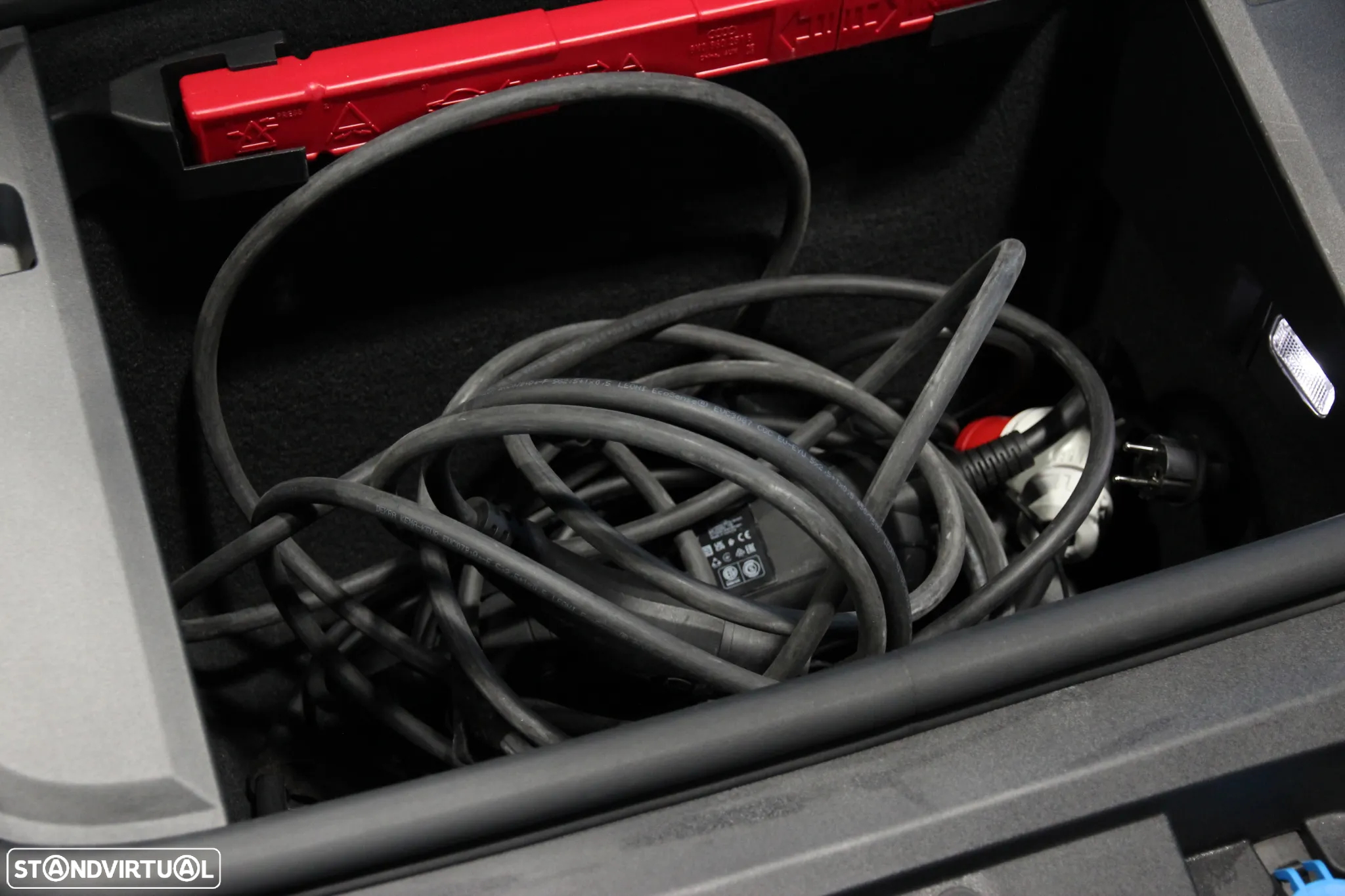 Porsche Taycan Cross Turismo 4S Sport - 34