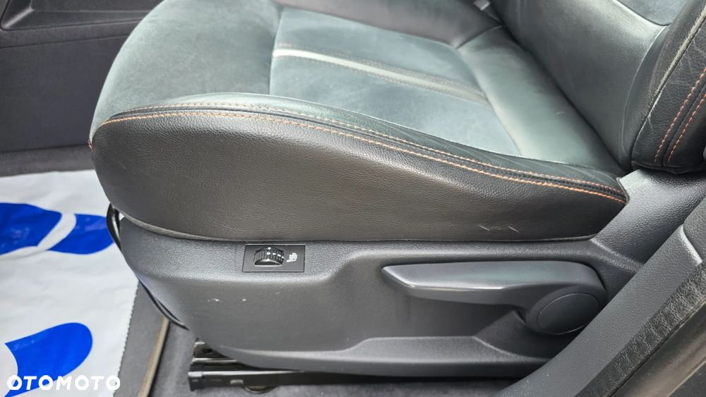 Peugeot 3008 HDi FAP 150 Platinum - 17