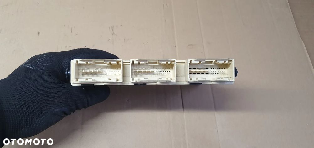 Moduł sterownik fotela lewy przód Mercedes GL X166 W166 A1668203426 - 2