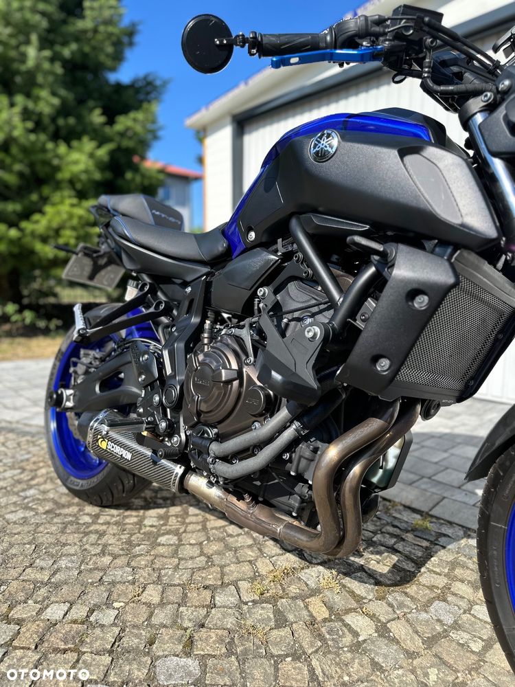 Yamaha MT - 8