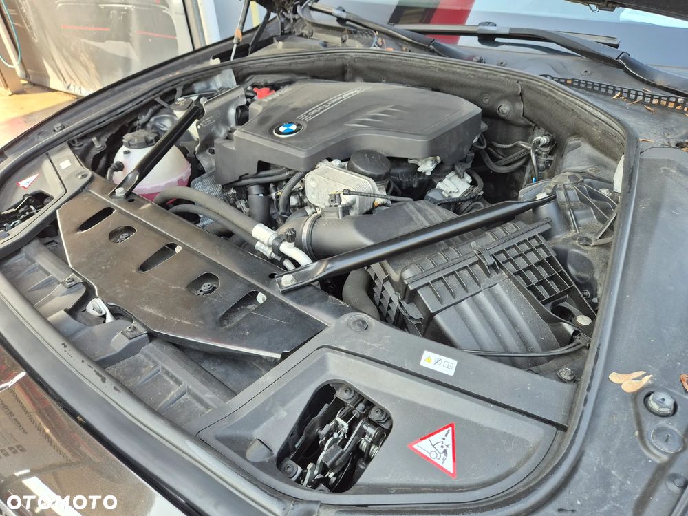 BMW Seria 5 520i Luxury Line - 41