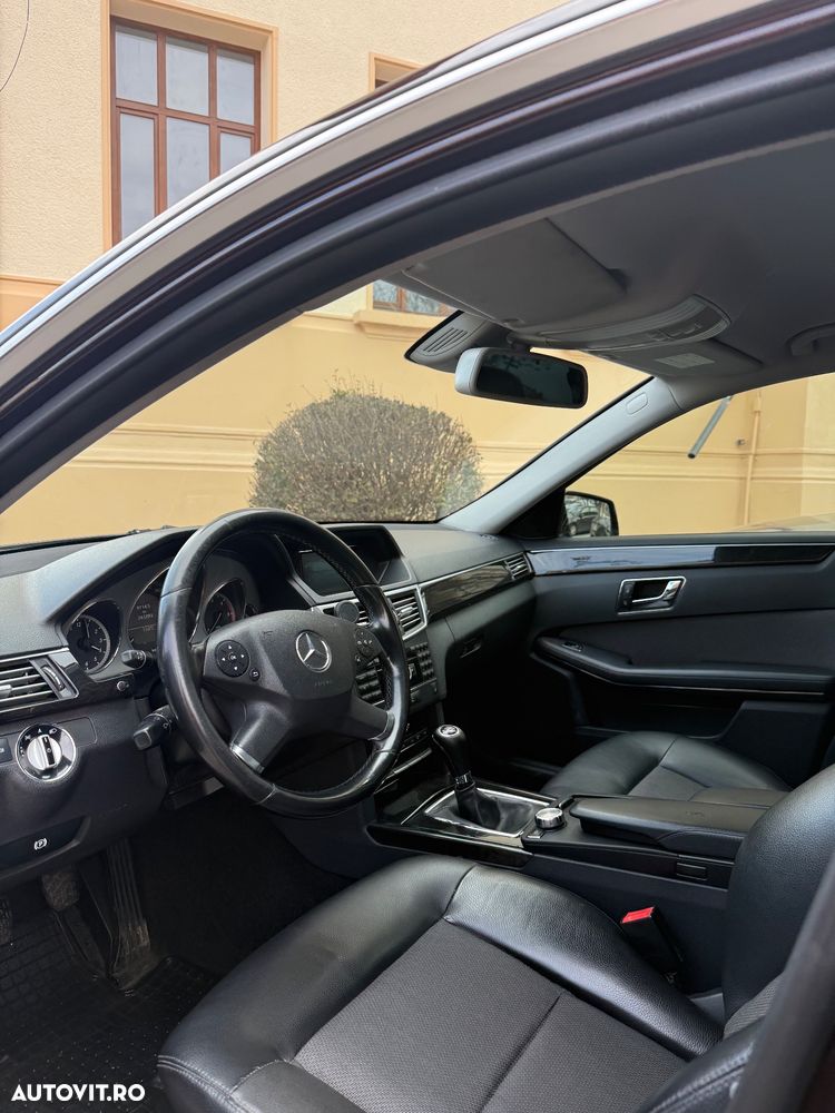 Mercedes-Benz E 220 CDI BlueEfficiency - 4