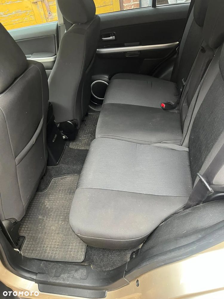 Suzuki Grand Vitara - 14