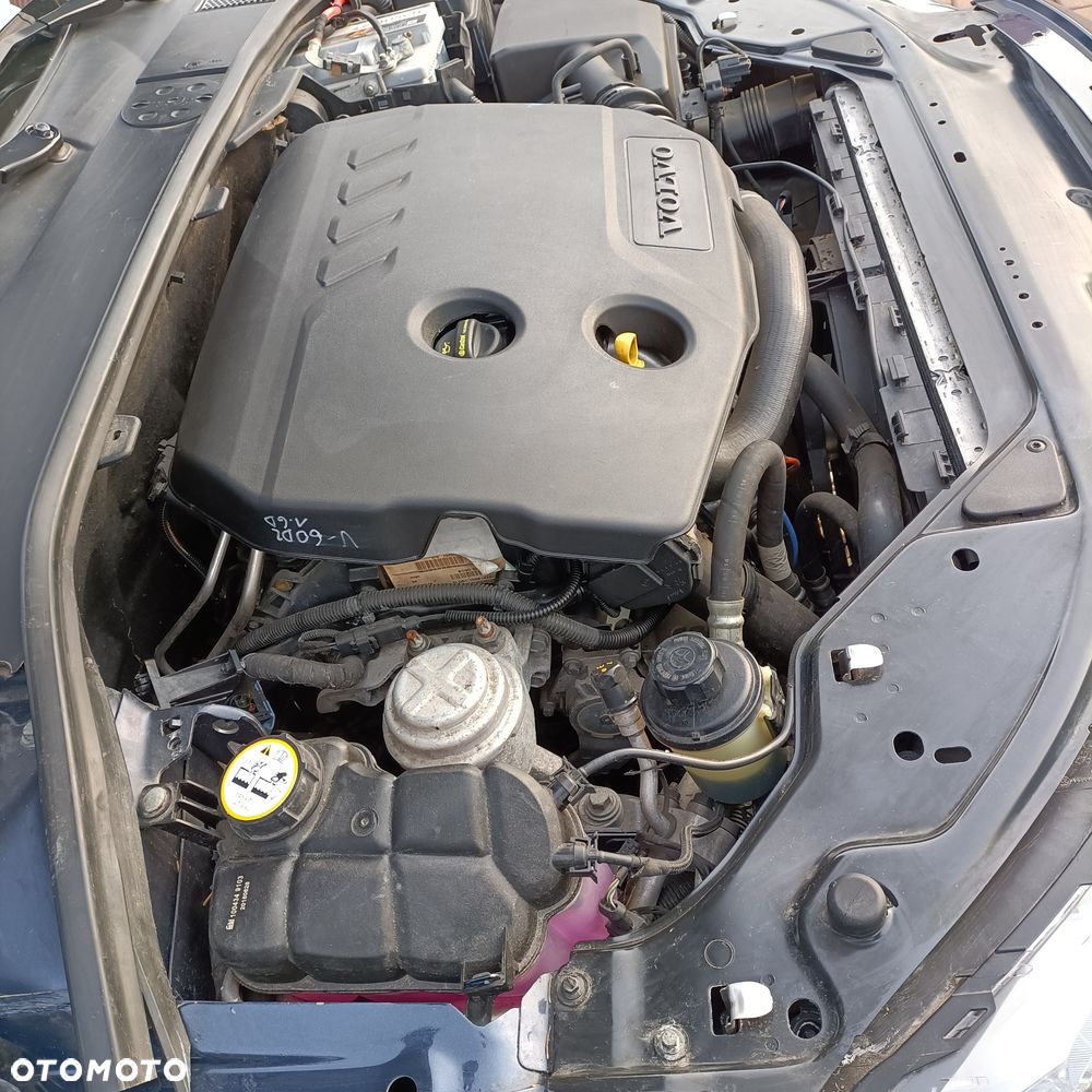 Volvo V70 D2 Black Edition - 19