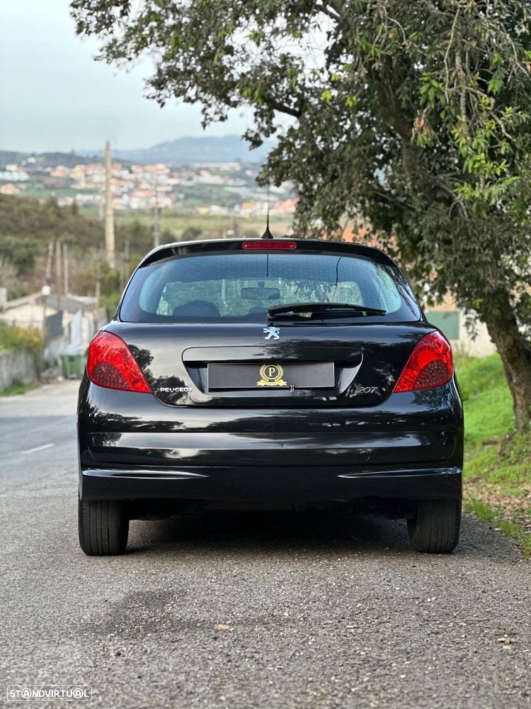 Peugeot 207 1.4 16V Trendy - 4