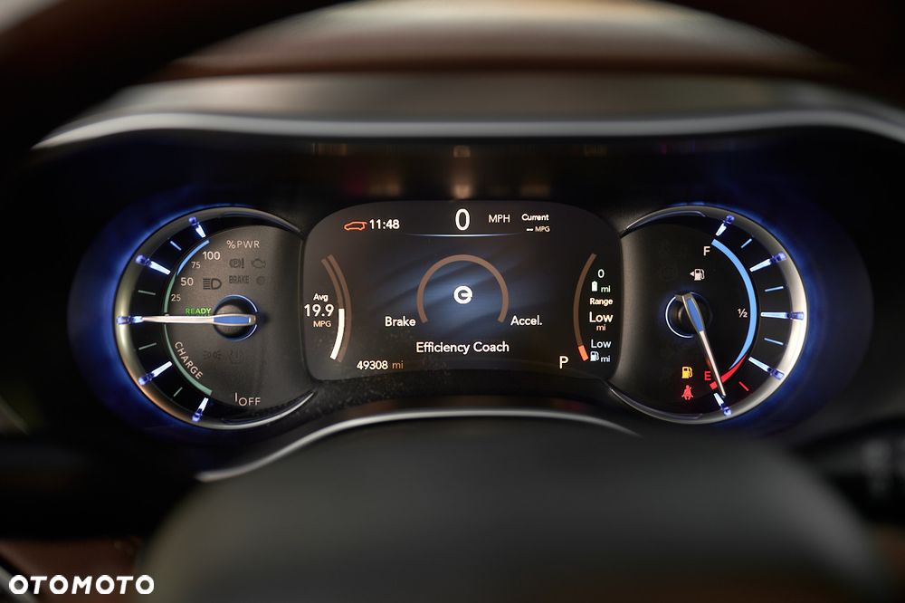 Chrysler Pacifica - 38