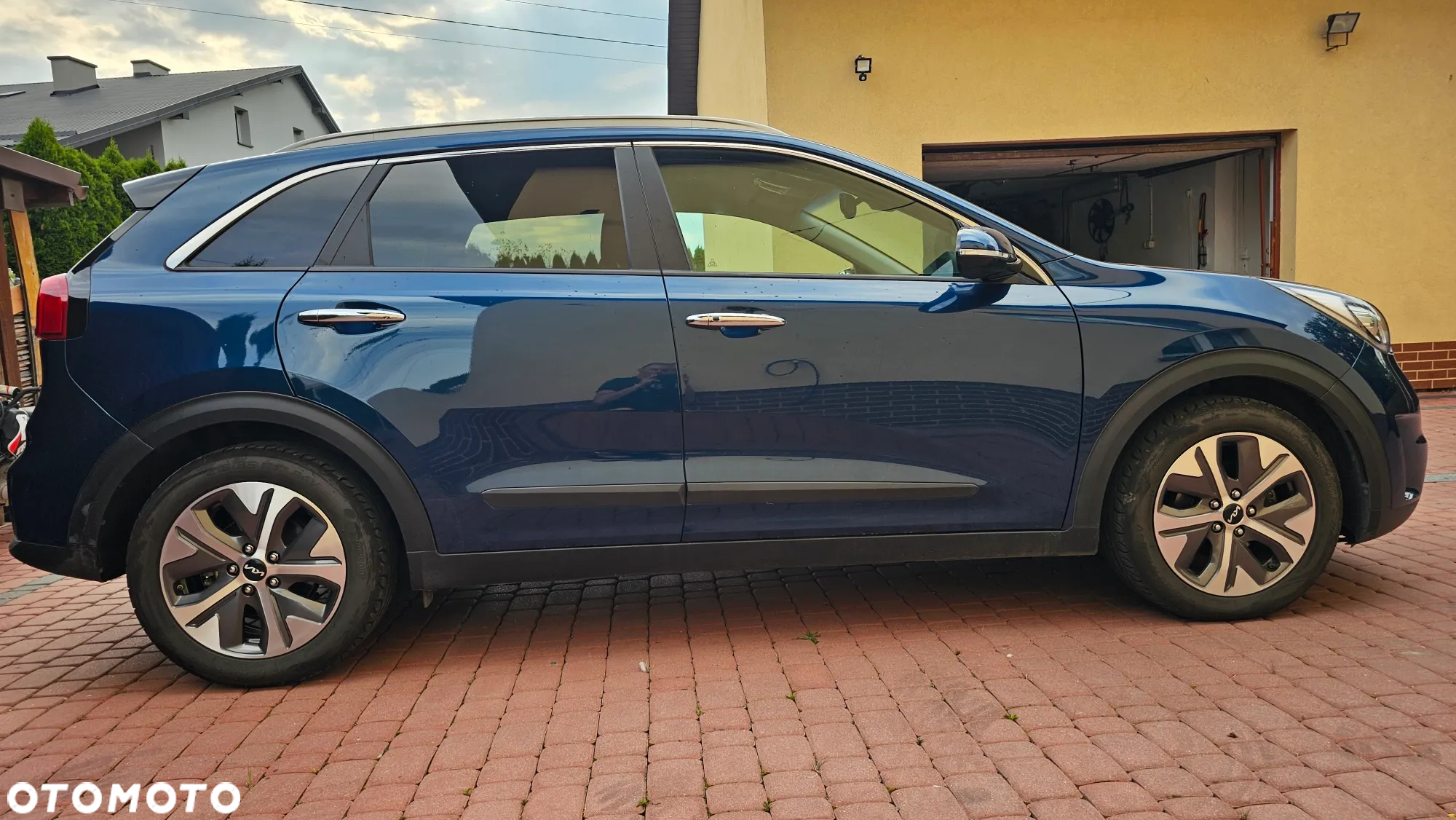 Kia Niro 1.6 GDI Hybrid L - 20