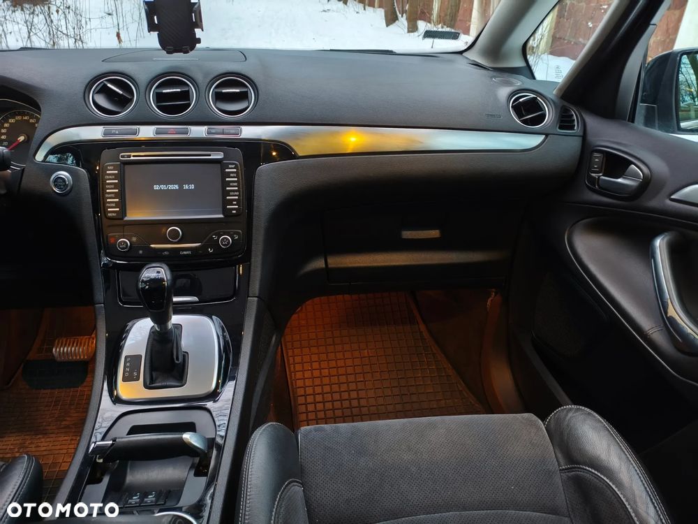 Ford S-Max 2.0 EcoBlue Titanium - 19