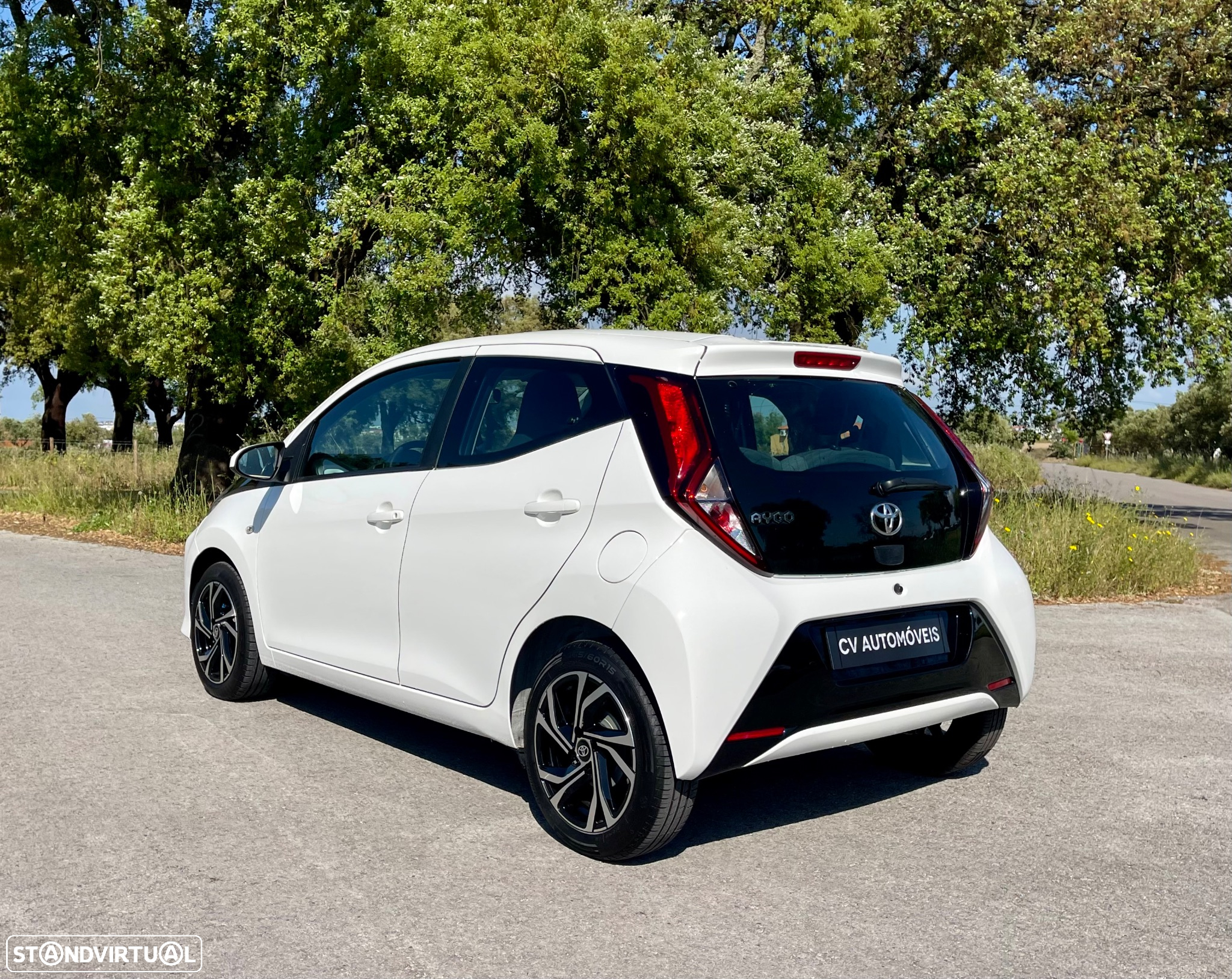 Toyota Aygo 1.0 X-Play+X-Touch - 11
