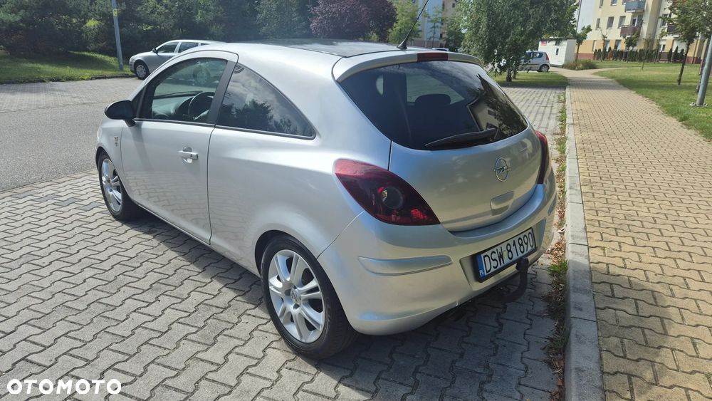 Opel Corsa - 4