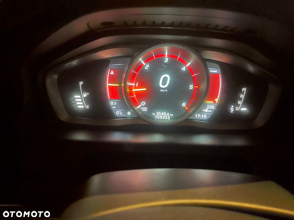 Volvo XC 60 D4 AWD Ocean Race - 9