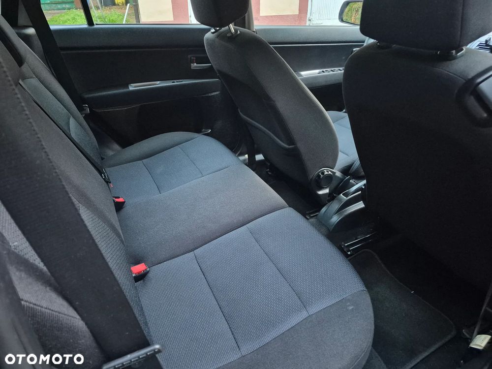 Mazda 2 - 8
