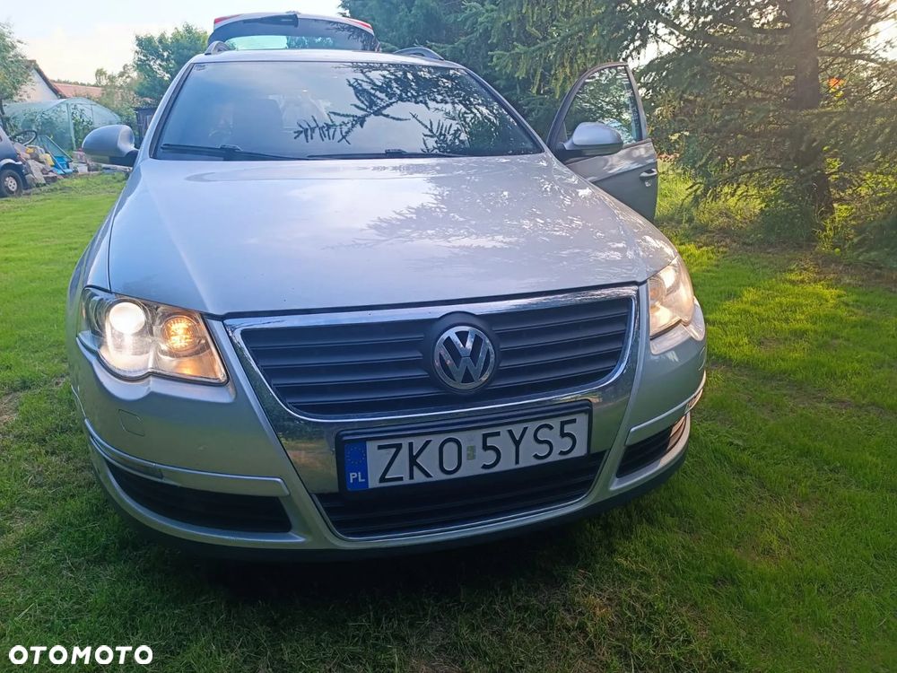 Volkswagen Passat 2.0 TDI 4Mot Highline - 9