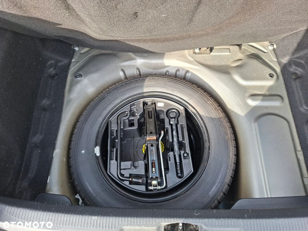 Peugeot 207 1.4 Trendy - 8