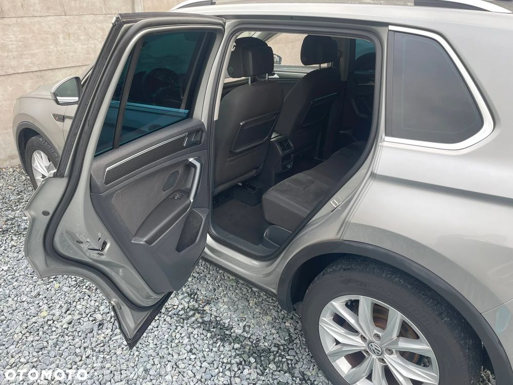 Volkswagen Tiguan - 16
