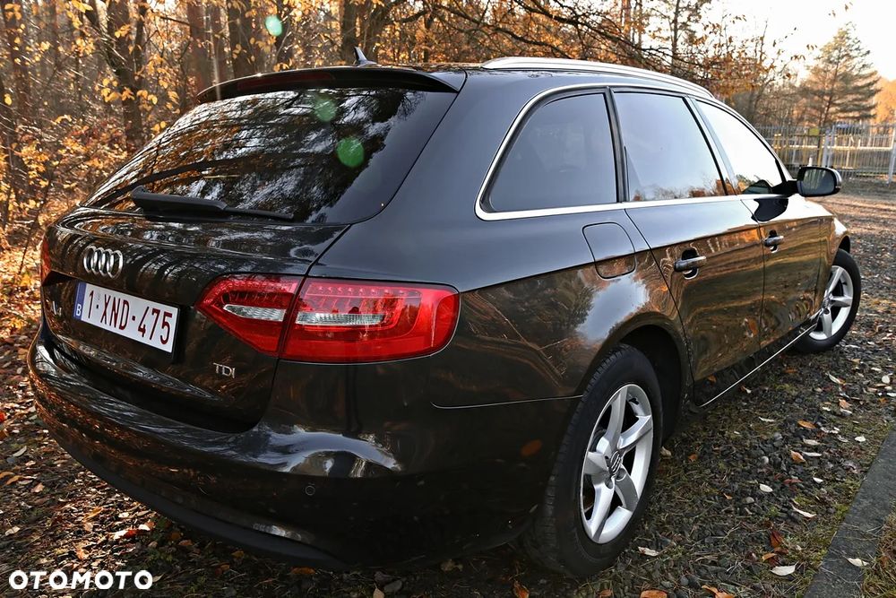 Audi A4 Avant 2.0 TDI DPF multitronic S line Sportpaket - 23