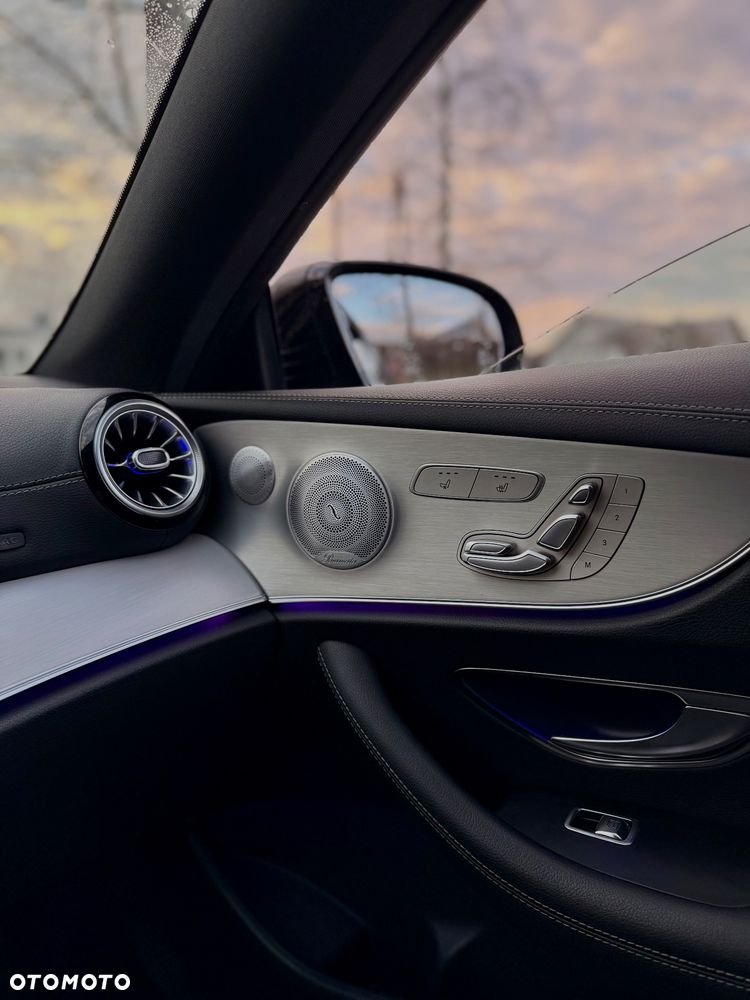 Mercedes-Benz Klasa E 200 9G-TRONIC - 31