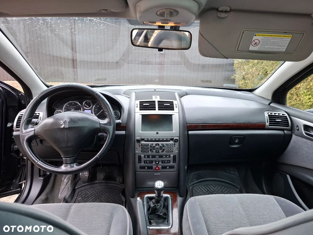 Peugeot 407 - 12
