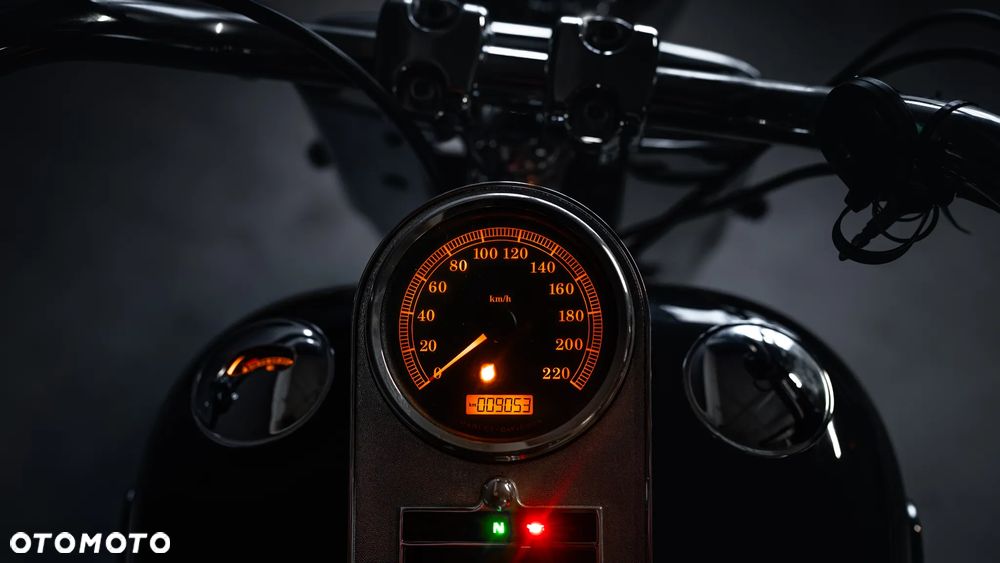 Harley-Davidson Softail Breakout - 7