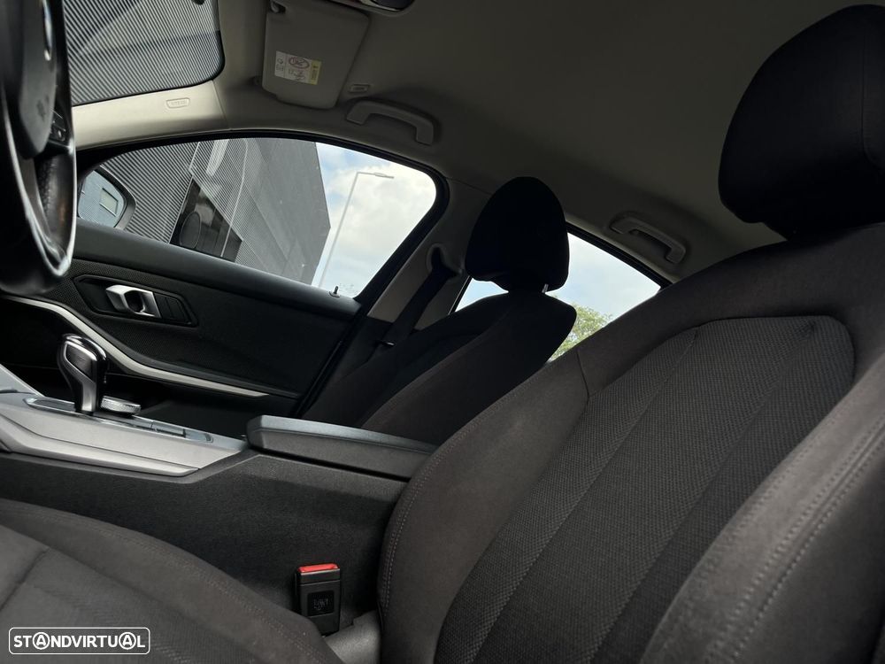 BMW 330 e Corporate Edition Auto - 8
