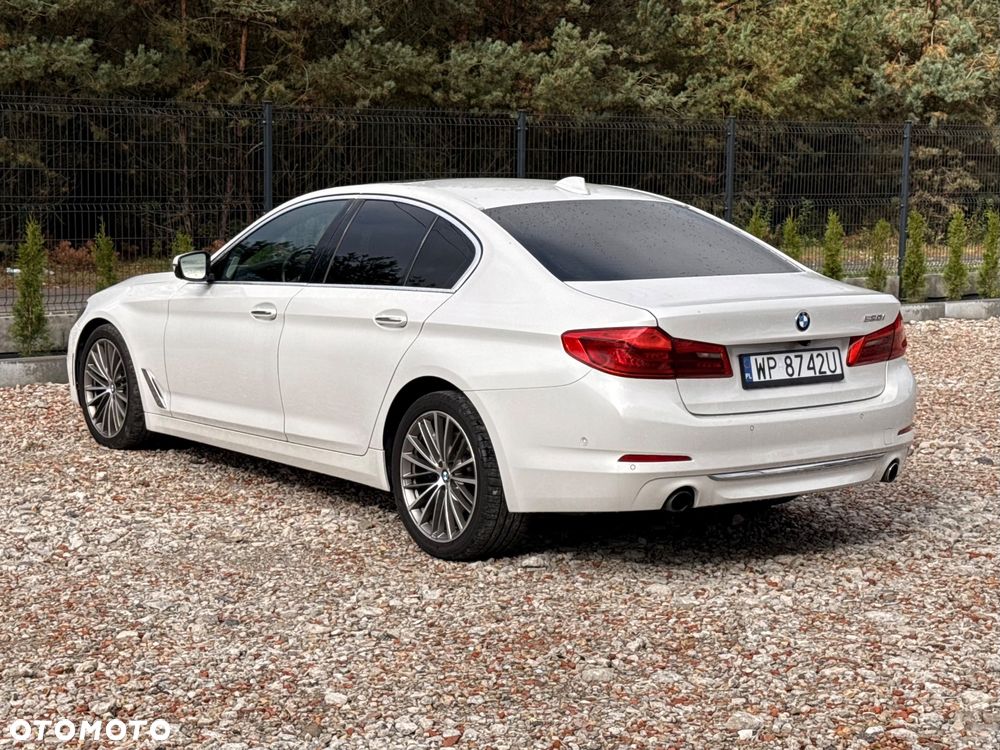 BMW Seria 5 530i Luxury Line - 36