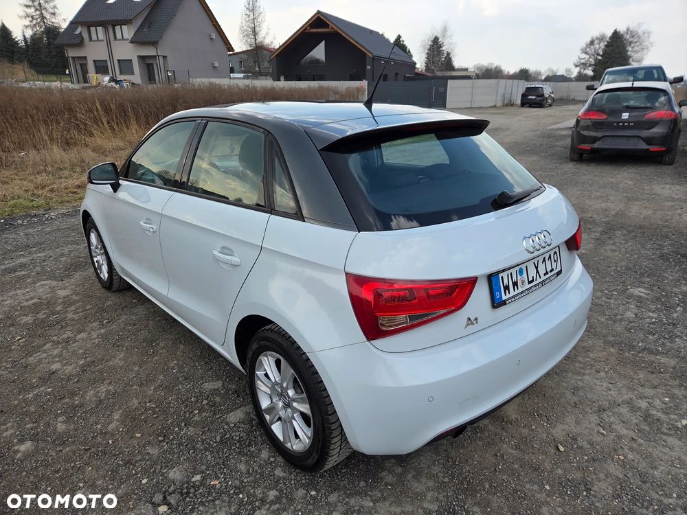 Audi A1 Sportback 1.6 TDI Attraction - 14
