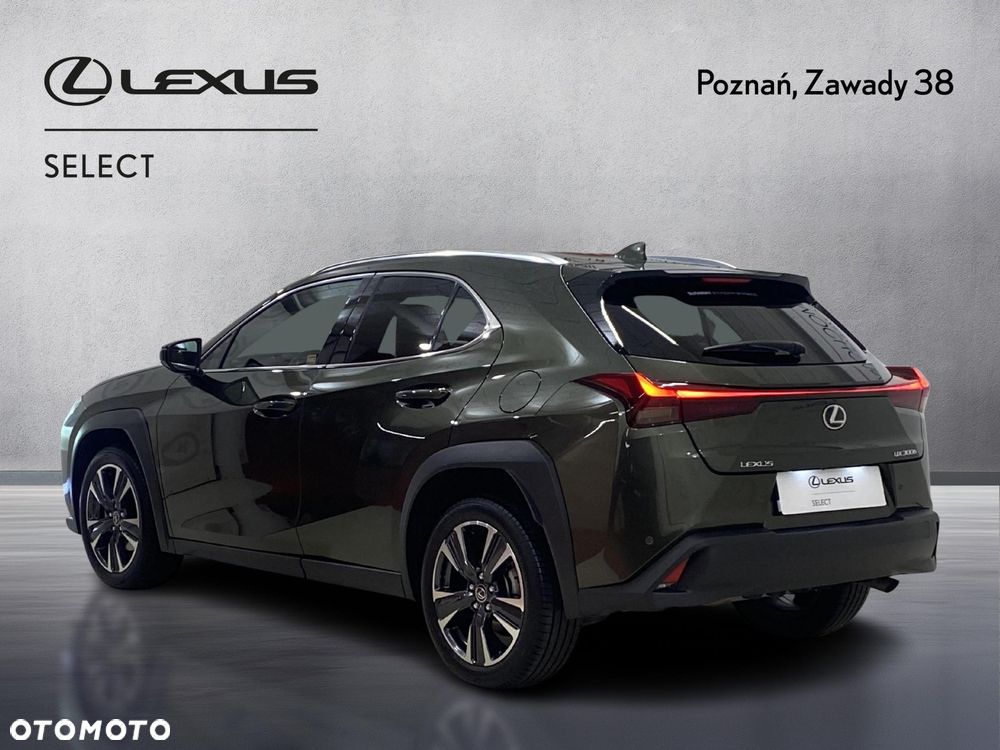 Lexus UX 300h Business - 9