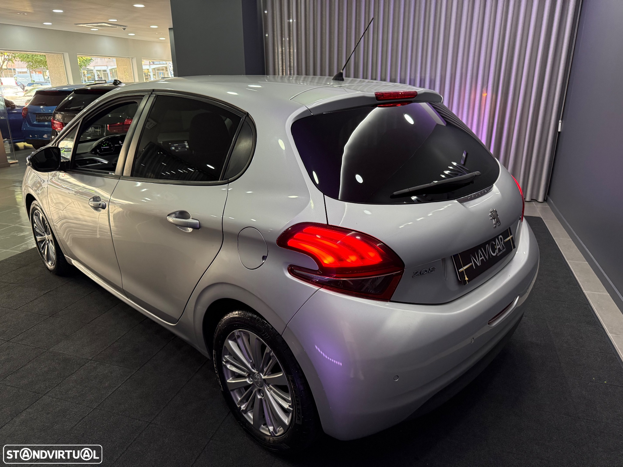 Peugeot 208 1.2 PureTech Style - 20