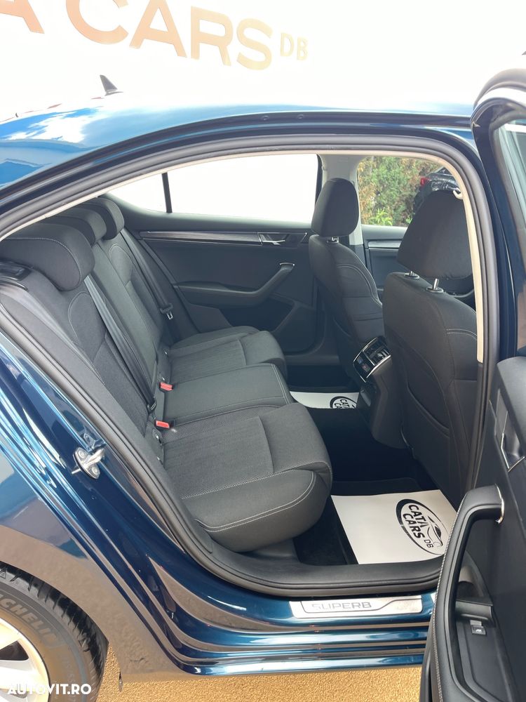 Skoda Superb 2.0 TDI DSG Premium Edition - 25