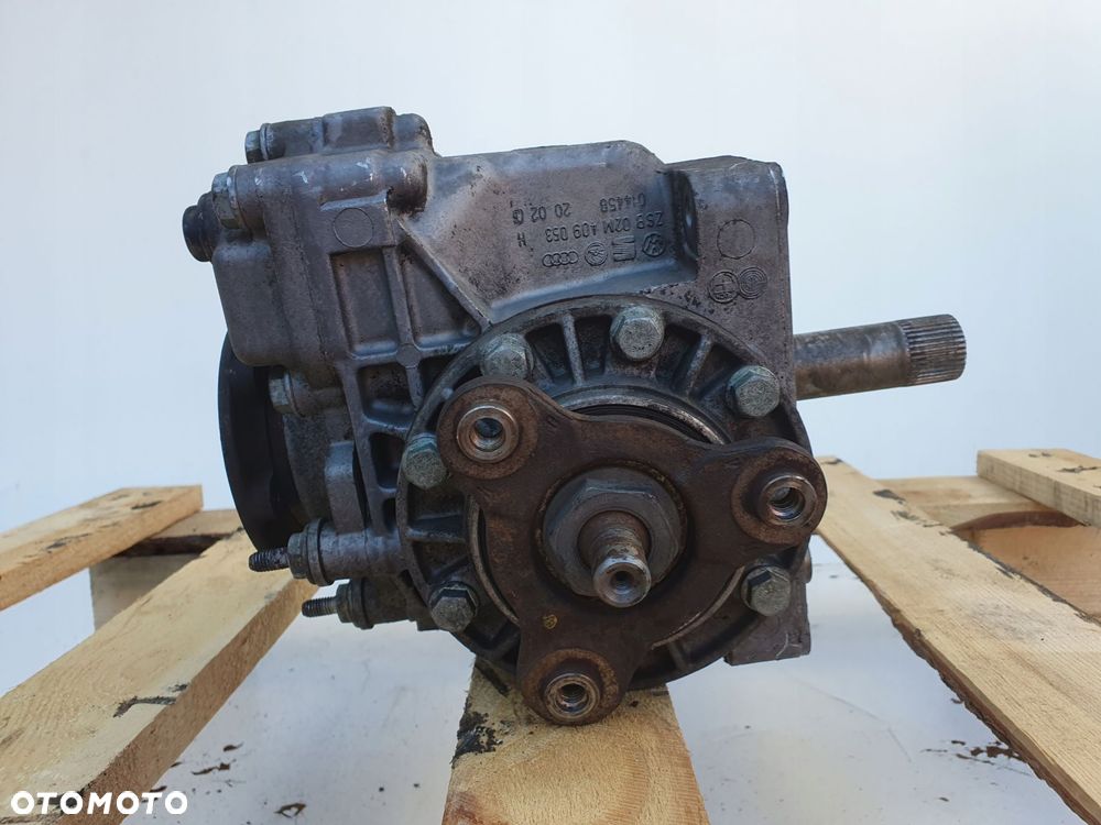 Audi A3 S3 TT 1.8 T turbo REDUKTOR SKRZYNI BIEGÓW 02M409053H - 1