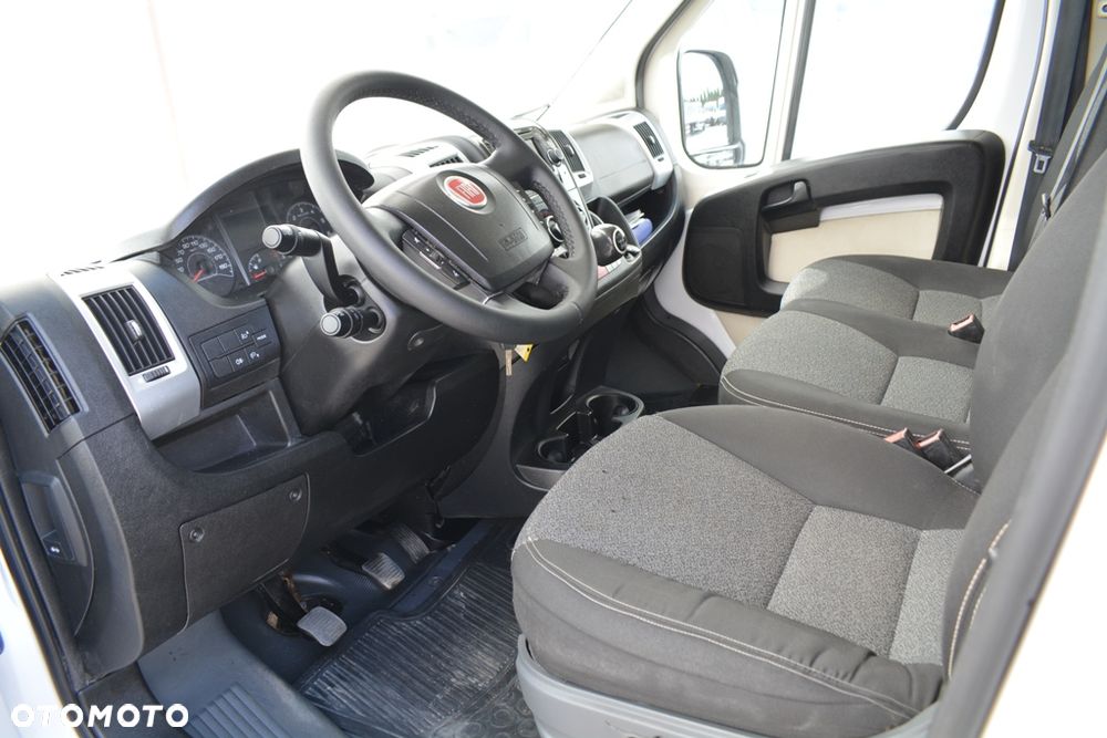Fiat Ducato 2,3 MuliJet 130KM średniak - 22