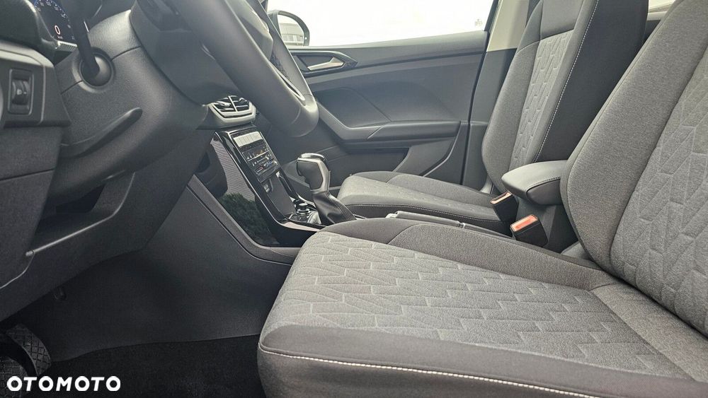 Volkswagen T-Cross - 21