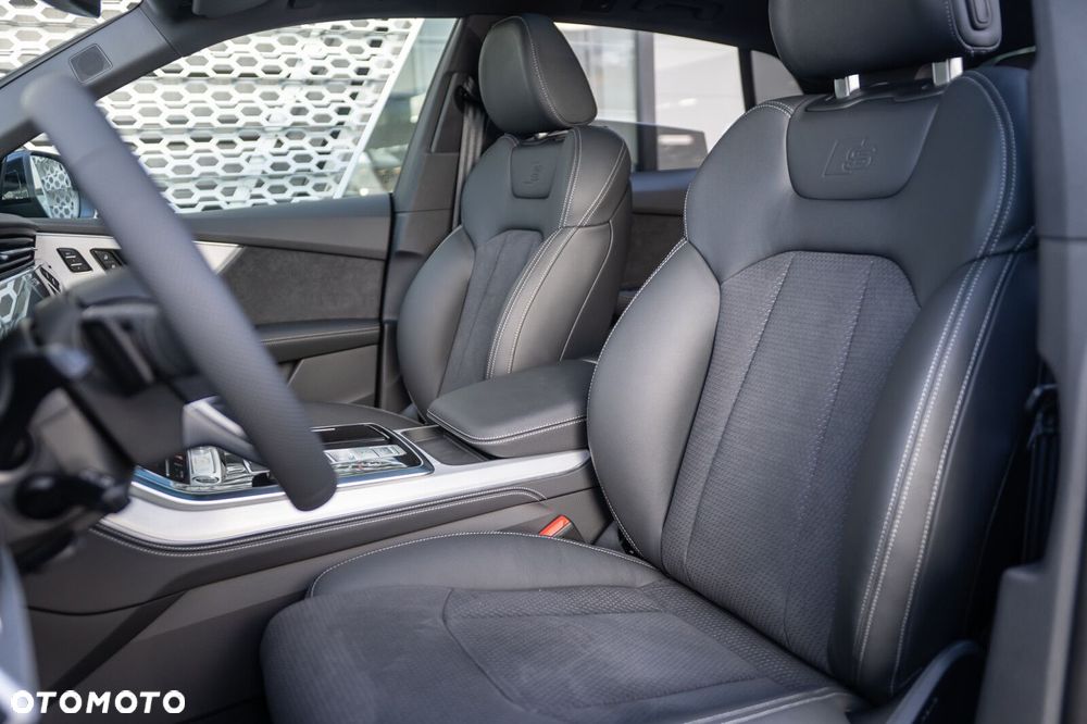 Audi Q8 - 8